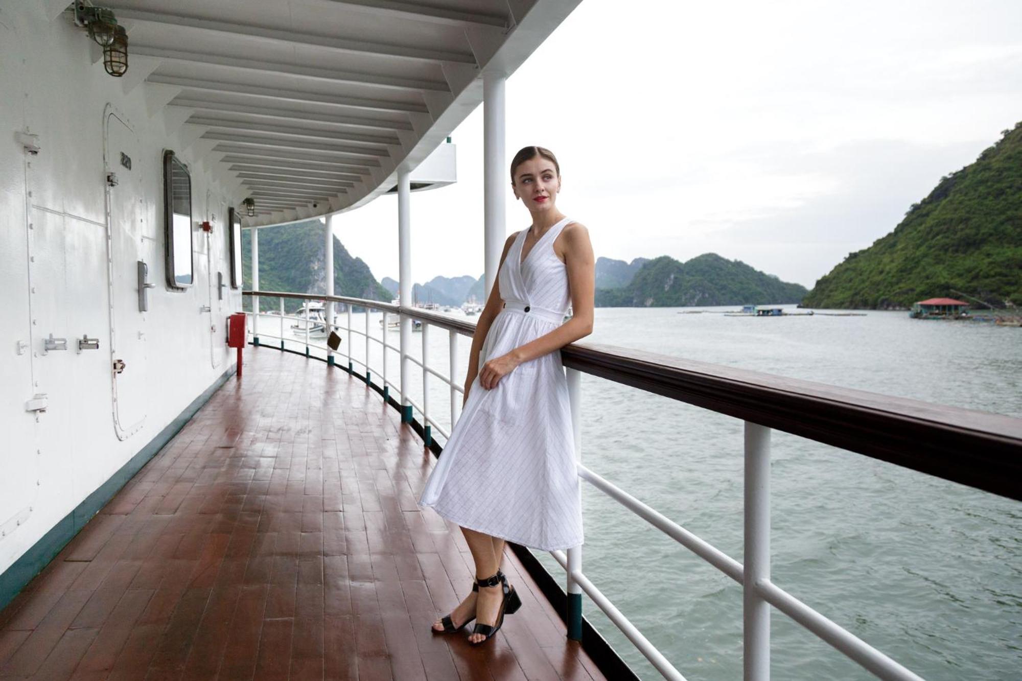 Emeraude Classic Cruises Hạ Long Exterior foto