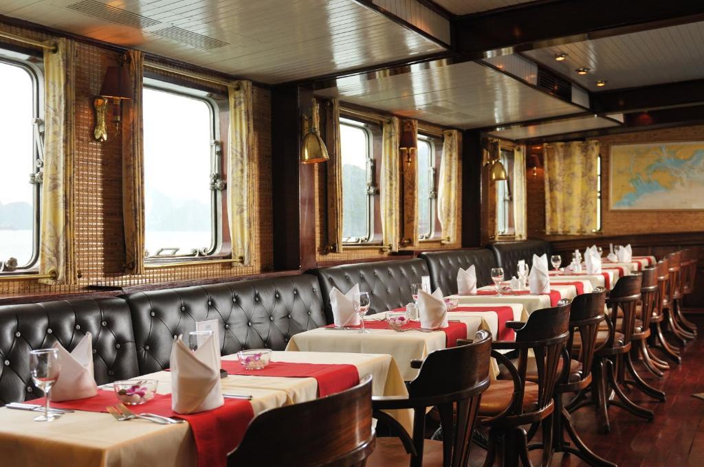 Emeraude Classic Cruises Hạ Long Exterior foto