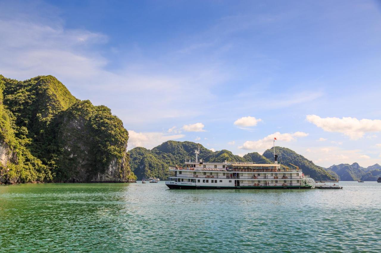 Emeraude Classic Cruises Hạ Long Exterior foto